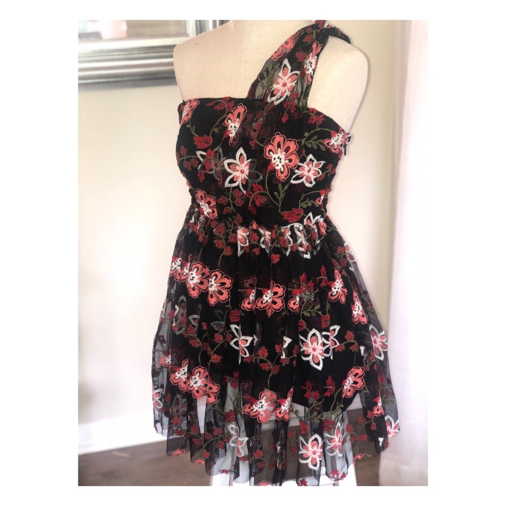 NWT! BCBG floral print one-shoulder cocktail dress